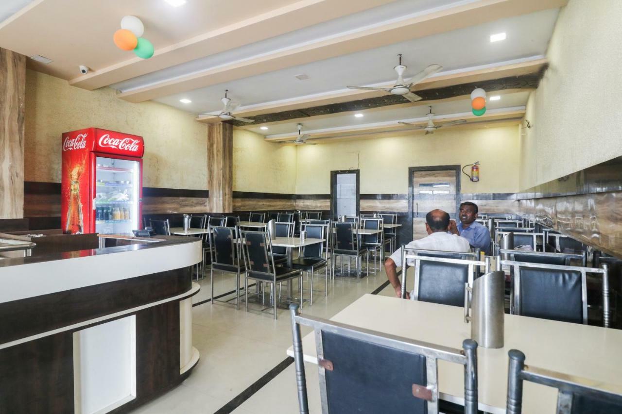 Oyo 48974 Shweta Residency